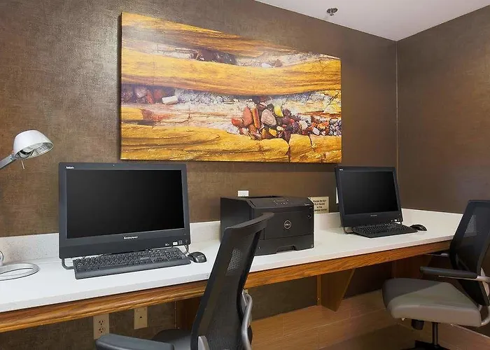 Springhill By Marriott 3*