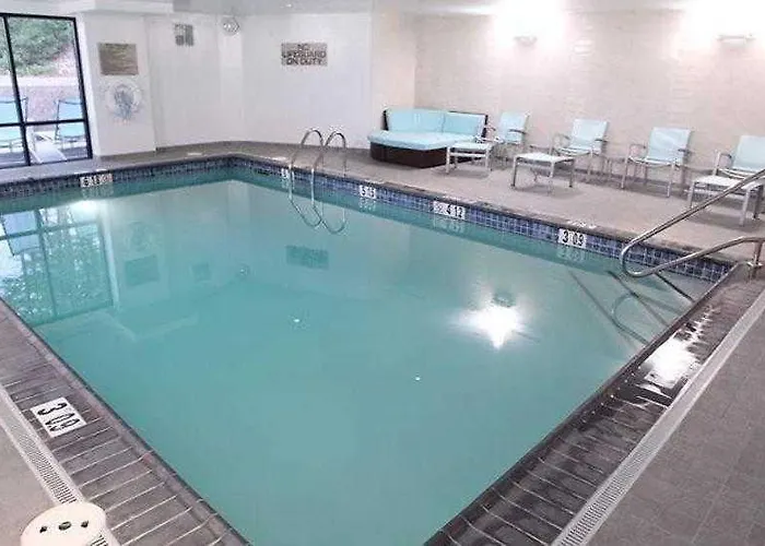 Springhill By Marriott Hotel 3*