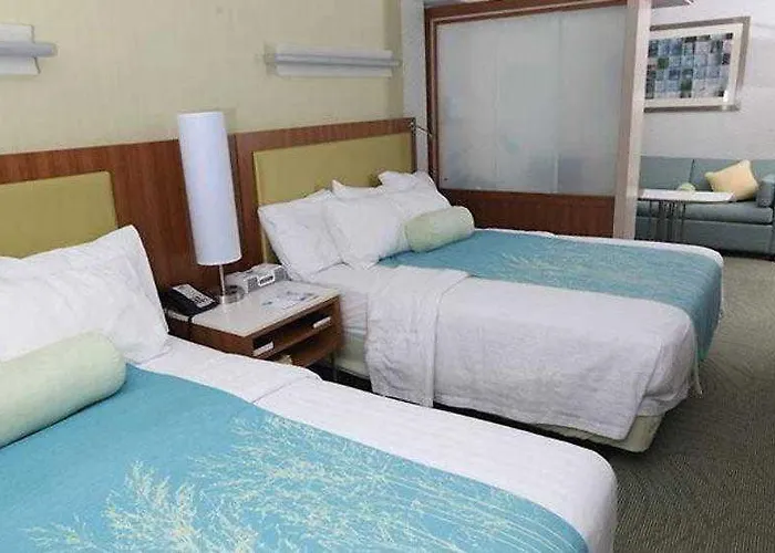 Springhill By Marriott 3*