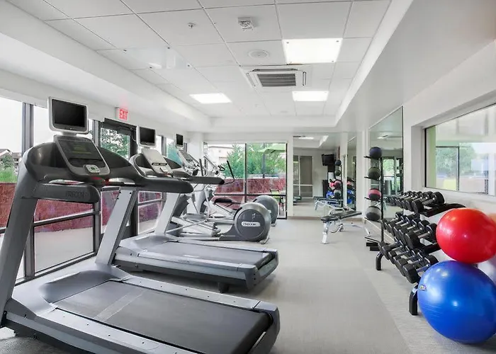 Hotel Springhill By Marriott 3*